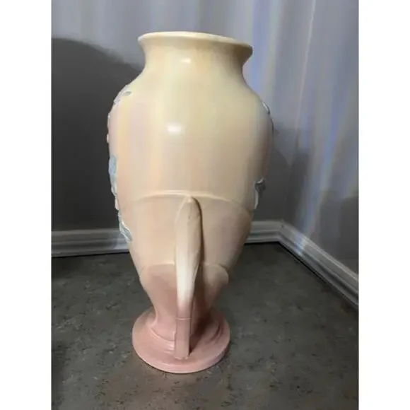 Vintage Hull Art Double Handled Magnolia Vase USA-16-15 EUC